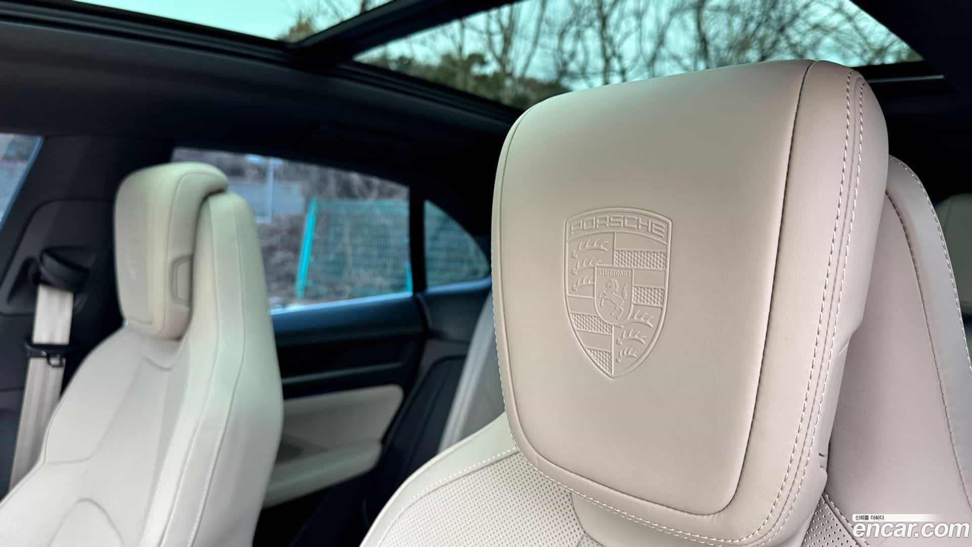 Macan Porsche 2025.7-OPTION-018