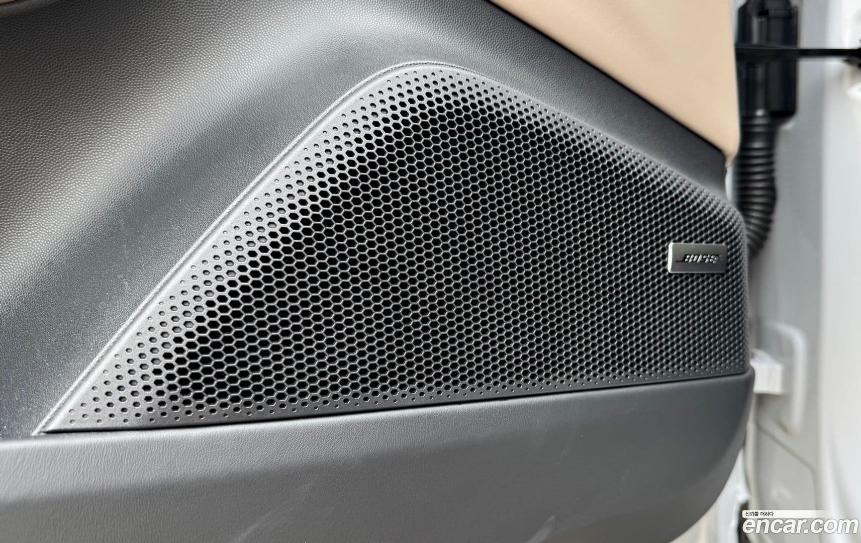 Main__Slider__Photo:Macan Porsche 2025.7-18