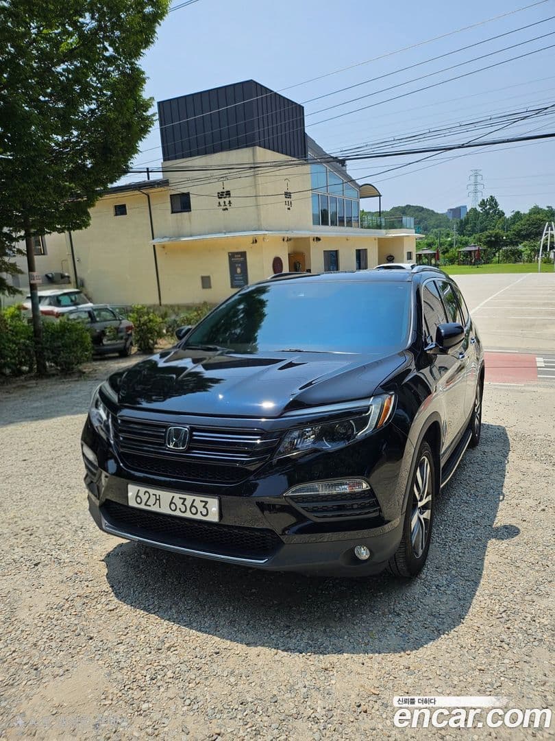 Main__Slider__Photo:Pilot Honda 2018.11-14