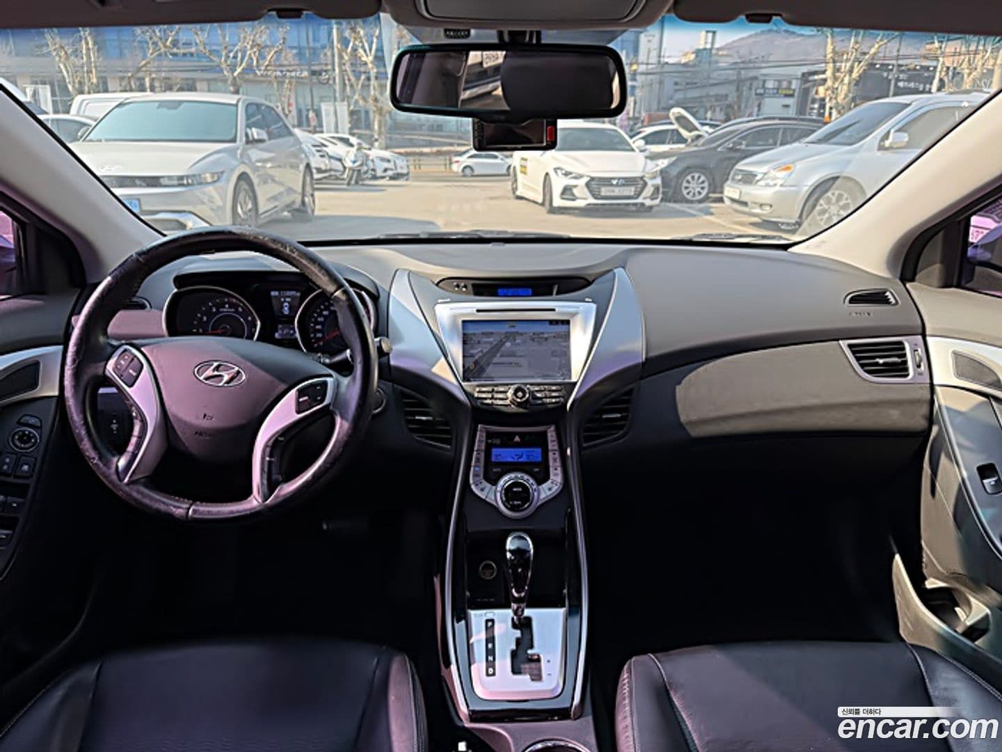 Main__Slider__Photo:AVANTE Hyundai 2011.9-6