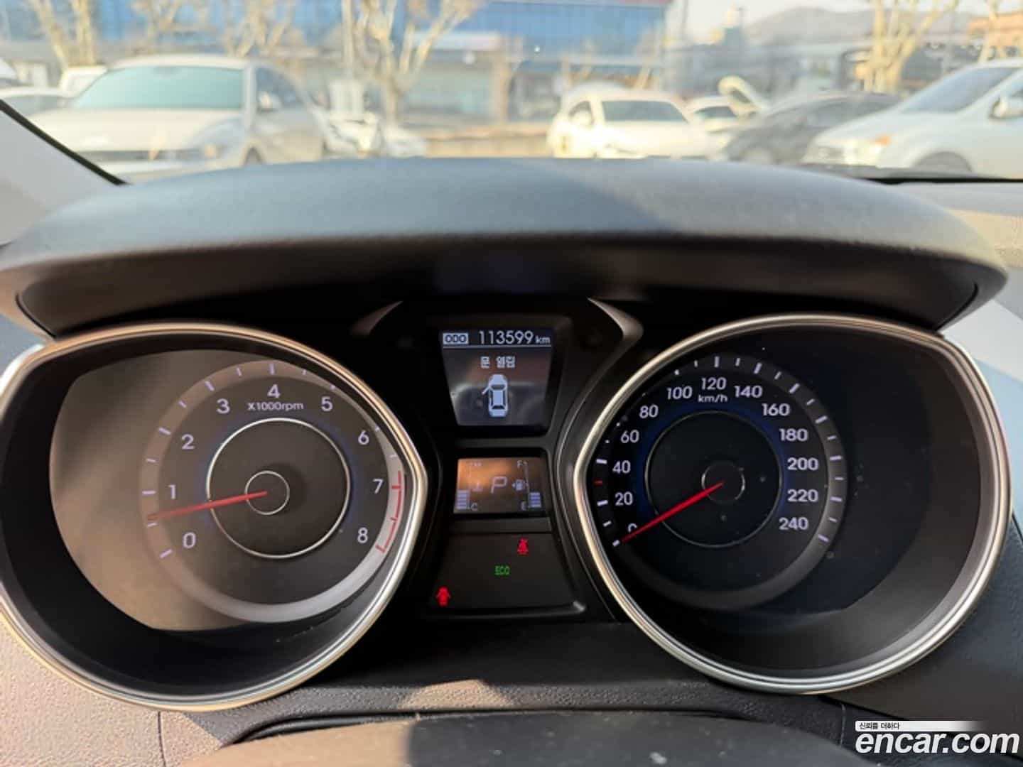 AVANTE Hyundai 2011.9-INNER-008