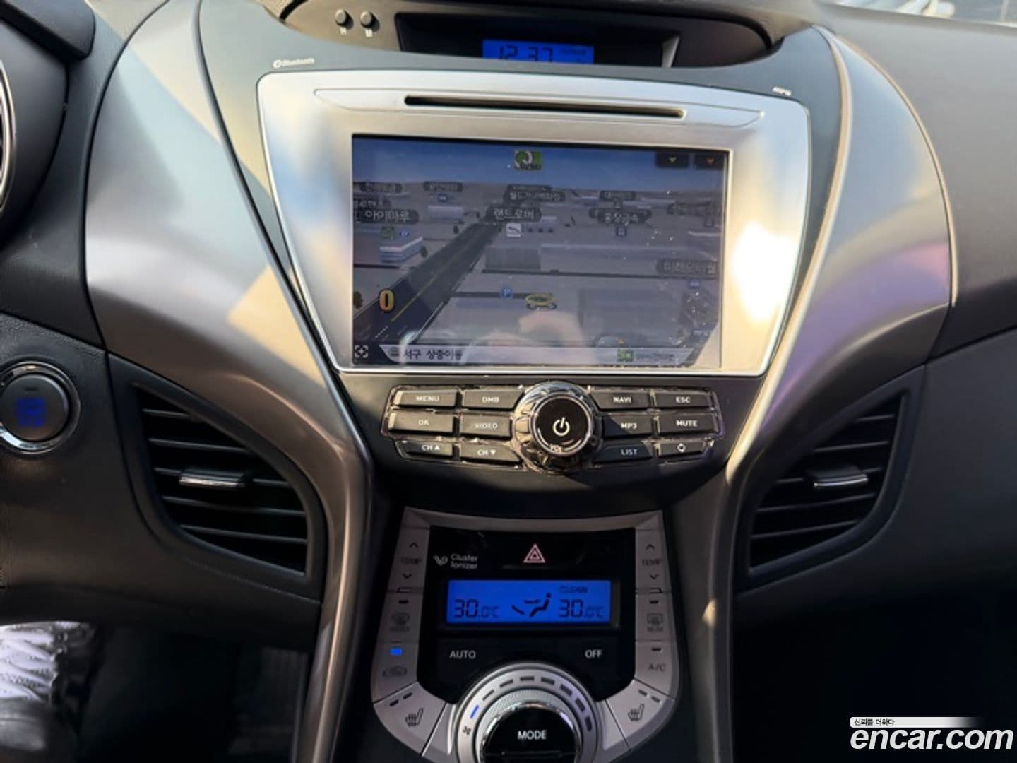 Main__Slider__Photo:AVANTE Hyundai 2011.9-13