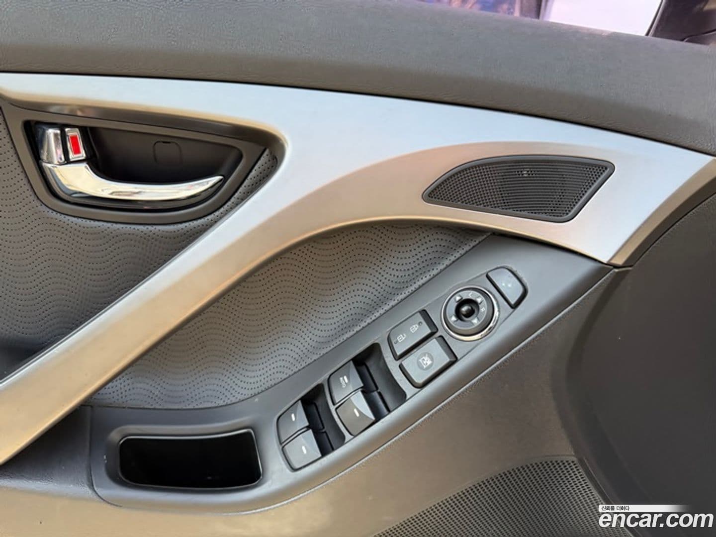 Main__Slider__Photo:AVANTE Hyundai 2011.9-16