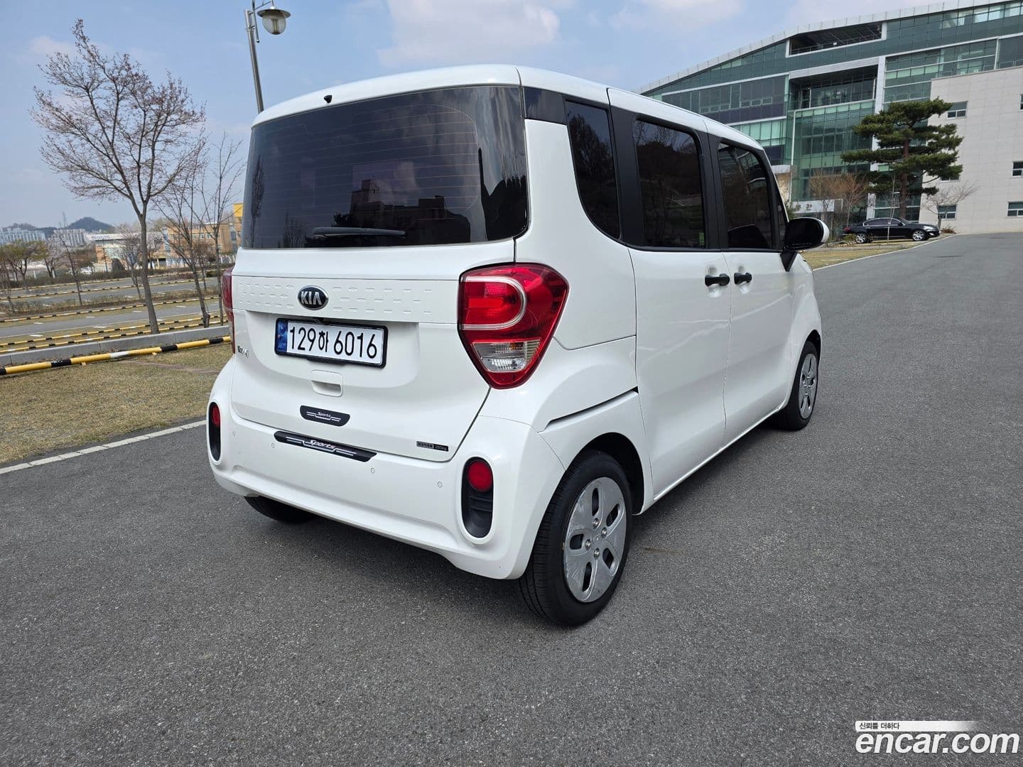 Main__Slider__Photo:RAY Kia 2021.2-3