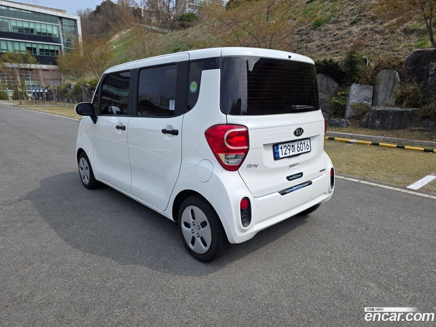 Main__Slider__Photo:RAY Kia 2021.2-4