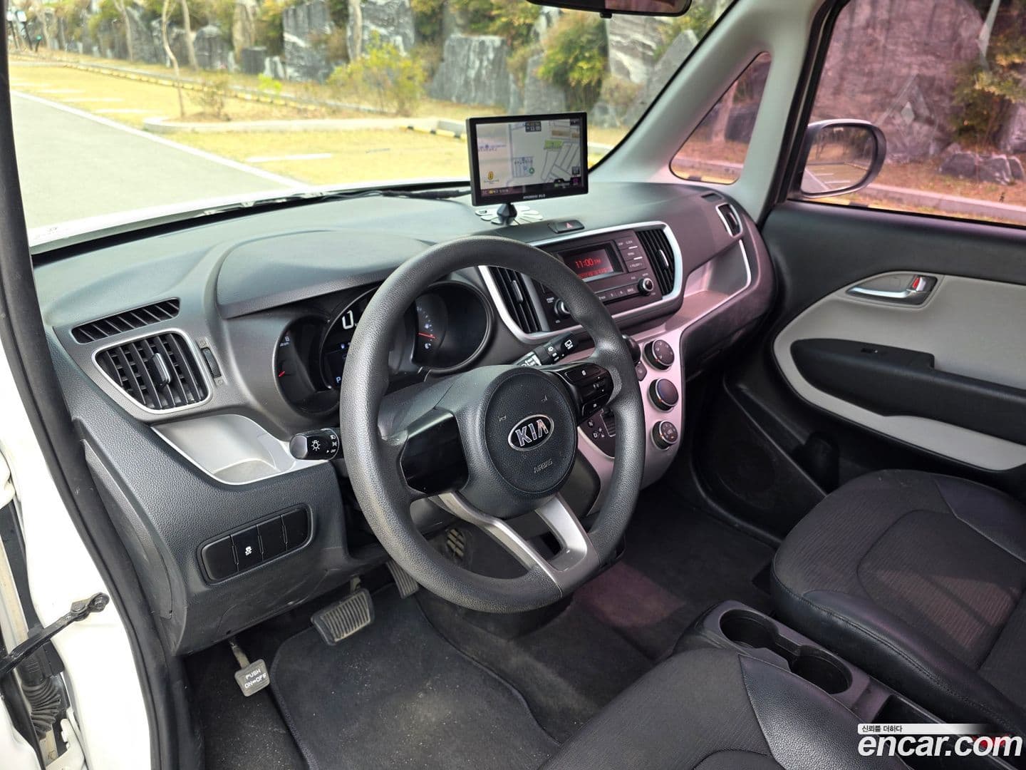 Main__Slider__Photo:RAY Kia 2021.2-9