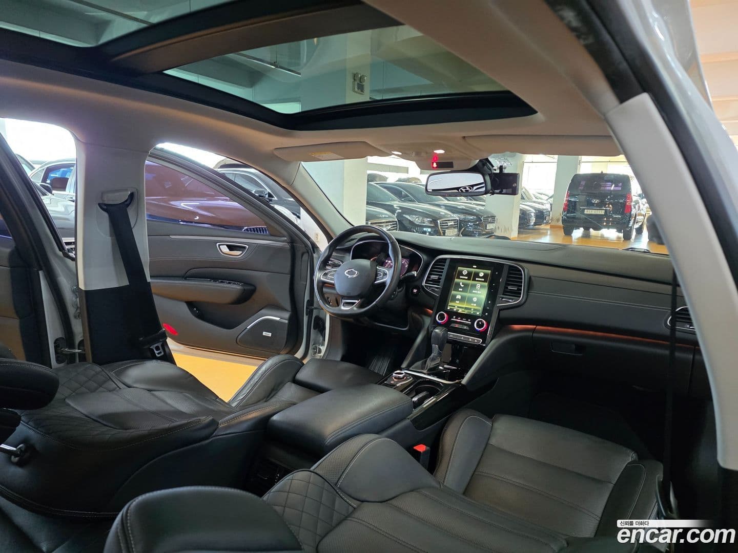 Main__Slider__Photo:SM6 Renault-KoreaSamsung 2016.4-9