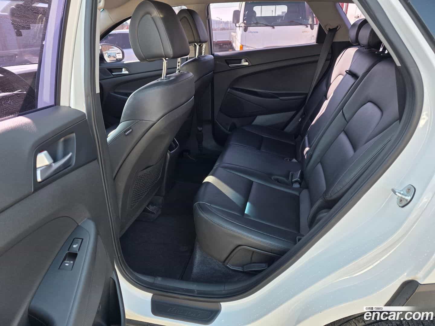 Tucson Hyundai 2015.10-INNER-008