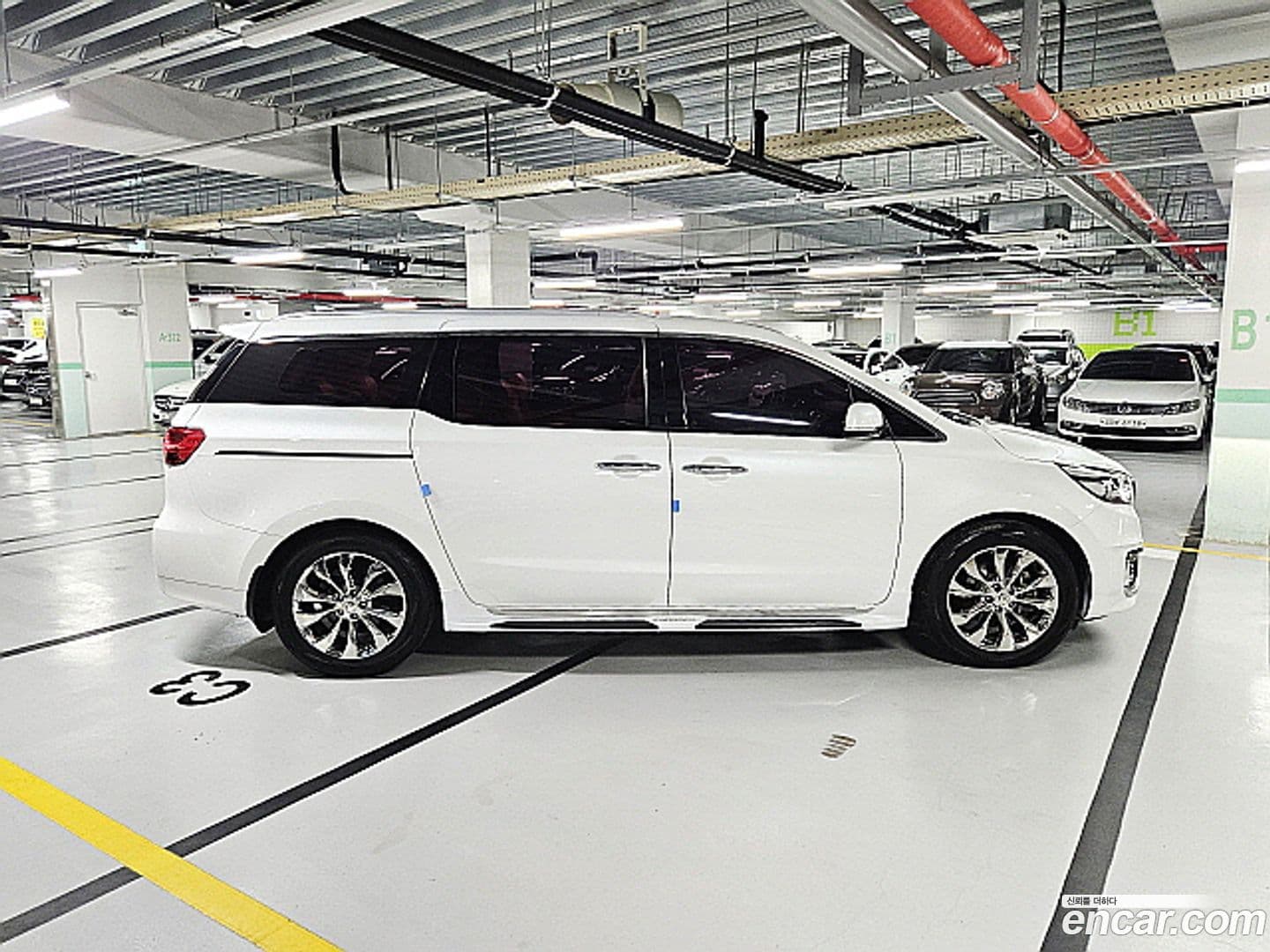 Main__Slider__Photo:Canival Kia 2017.1-5