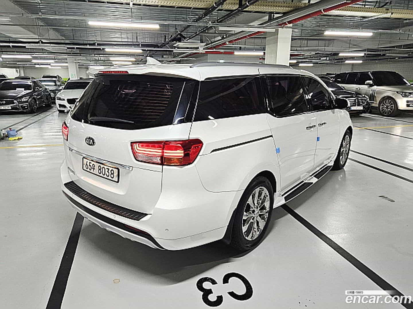 Canival Kia 2017.1-INNER-008