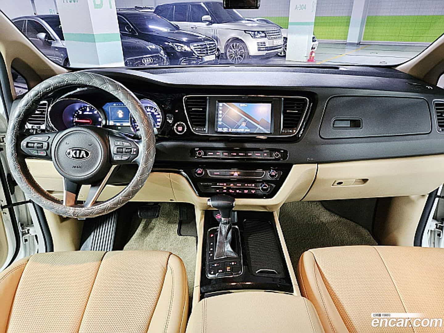Canival Kia 2017.1-OPTION-015