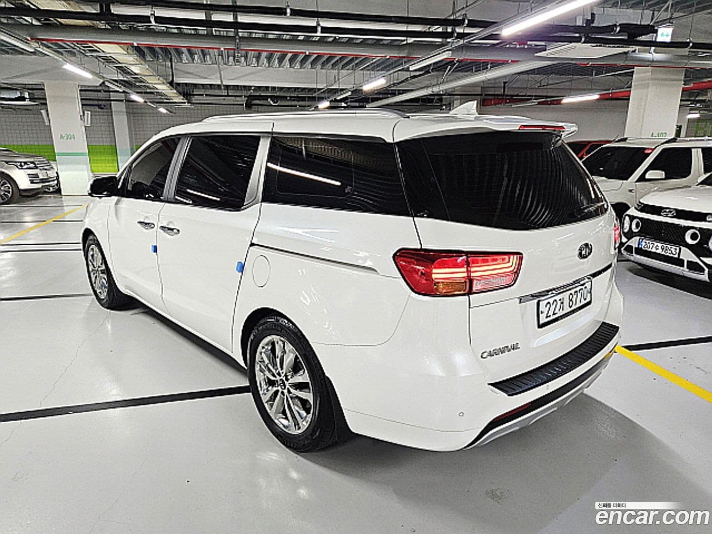 Main__Slider__Photo:Canival Kia 2015.0-4