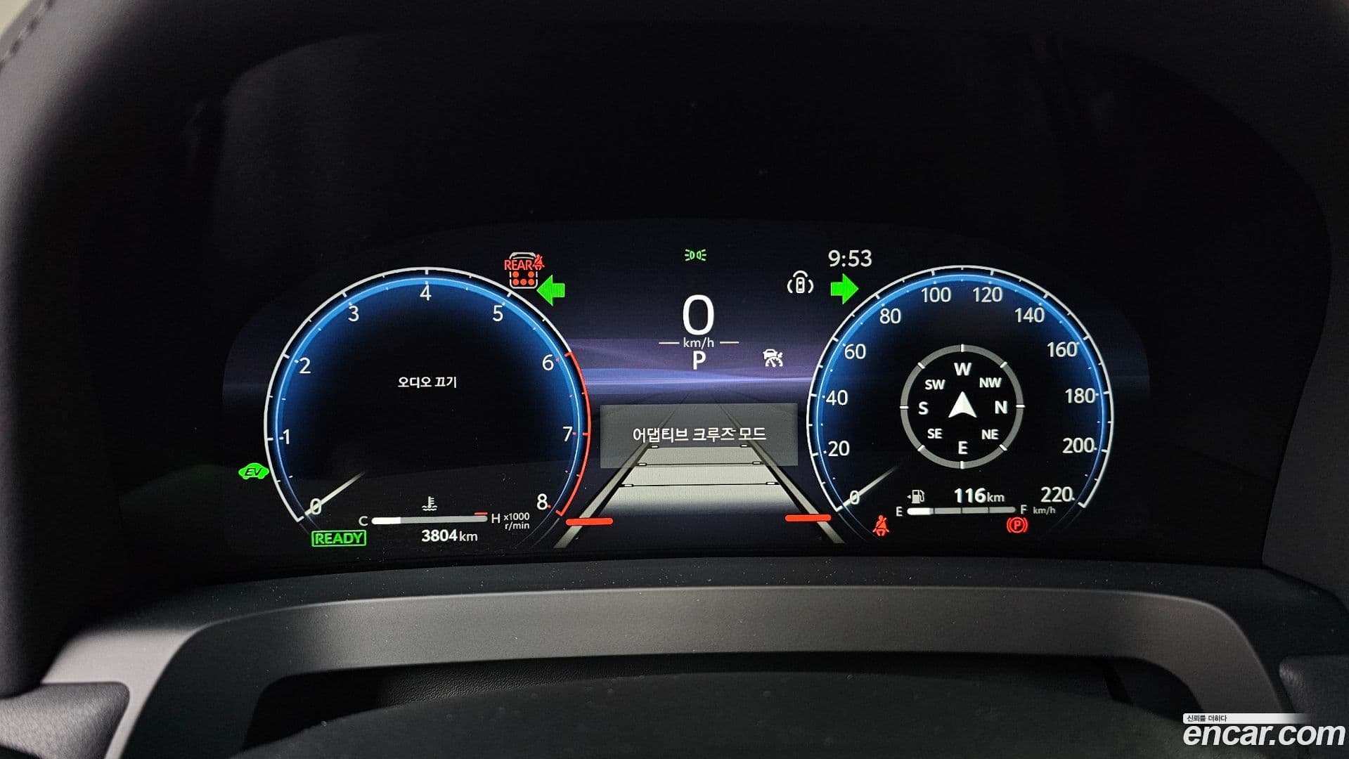 Main__Slider__Photo:Alphard Toyota 2024.11-7