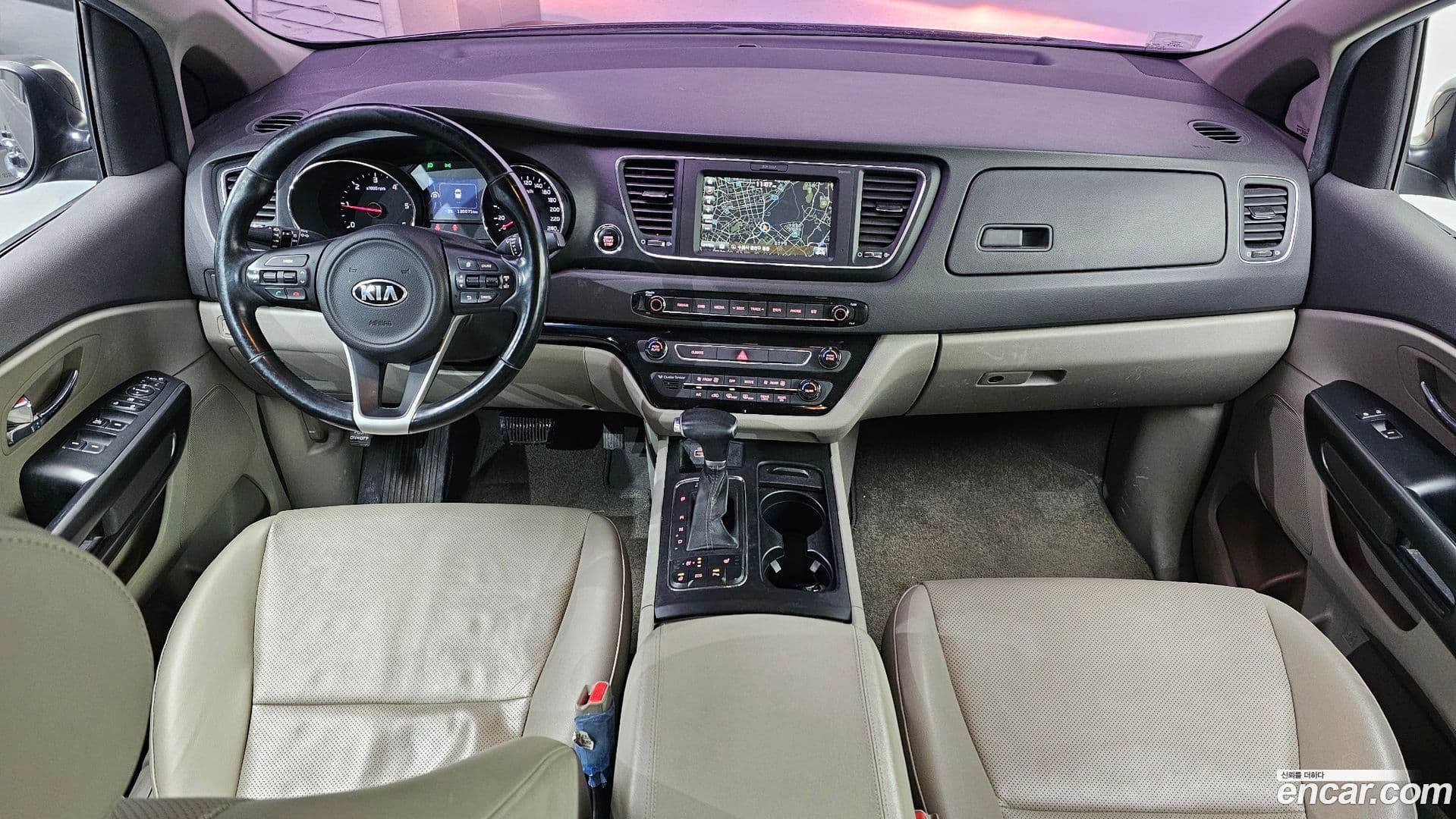 Main__Slider__Photo:Canival Kia 2016.11-6