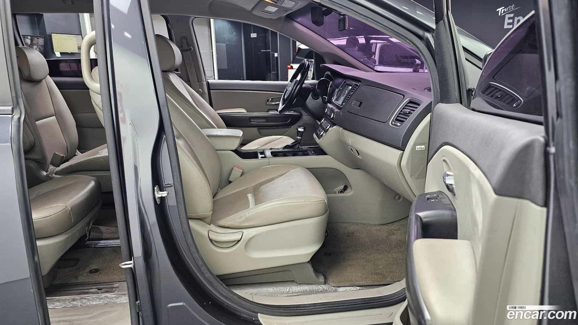 Canival Kia 2016.11-OPTION-015