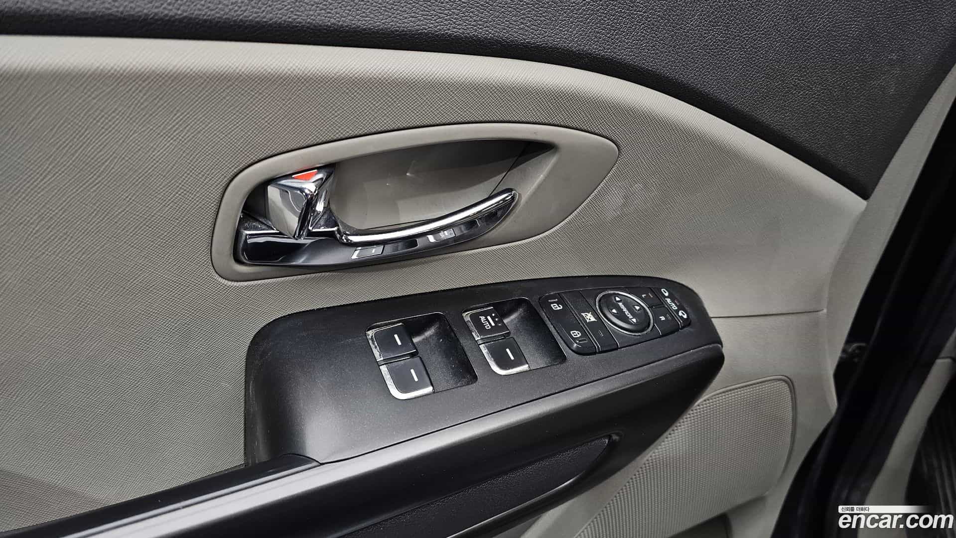 Canival Kia 2016.11-OPTION-020