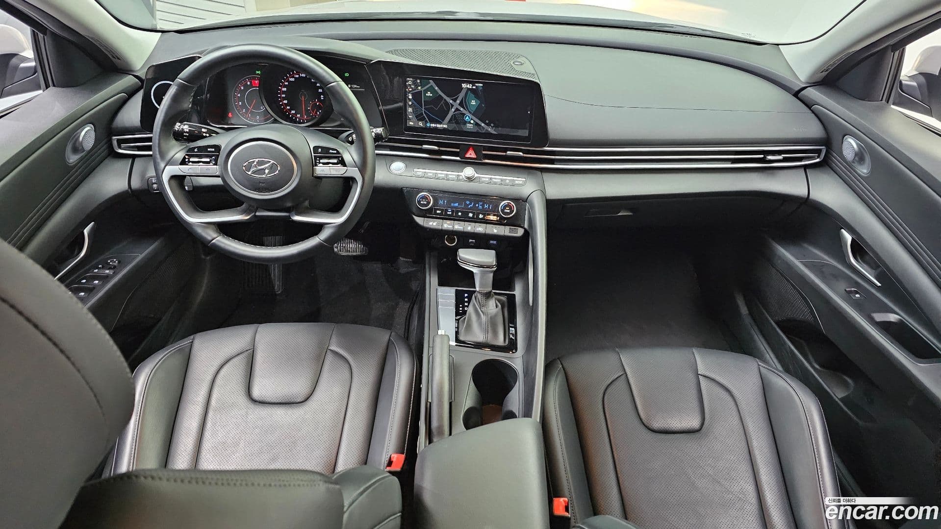 Main__Slider__Photo:AVANTE Hyundai 2020.11-6