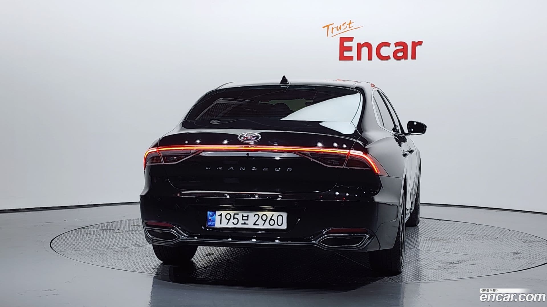 Main__Slider__Photo:Grandeur Hyundai 2021.6-3