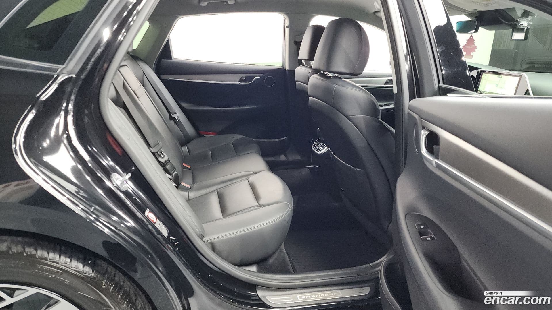 Main__Slider__Photo:Grandeur Hyundai 2021.6-11