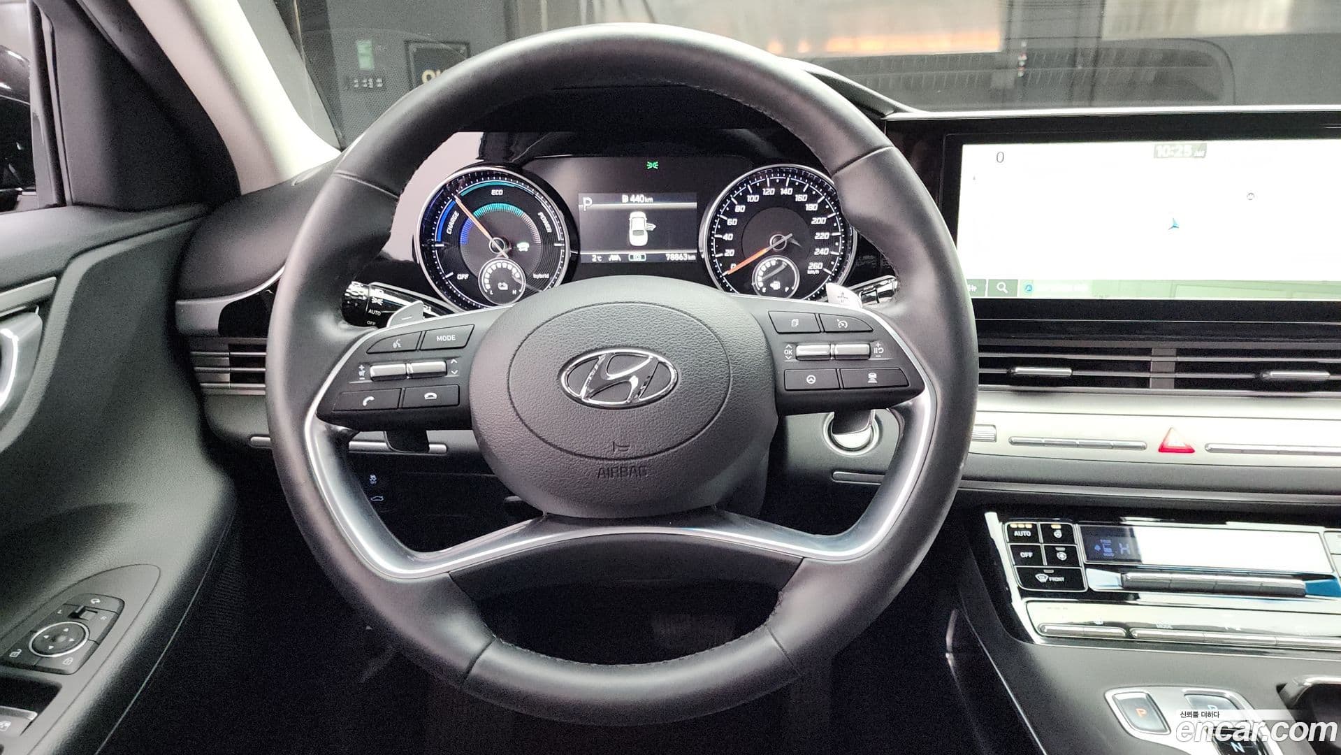 Main__Slider__Photo:Grandeur Hyundai 2021.6-12