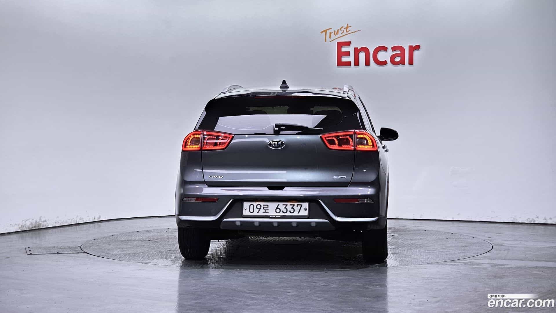 Niro Kia 2017.5-OUTER-004