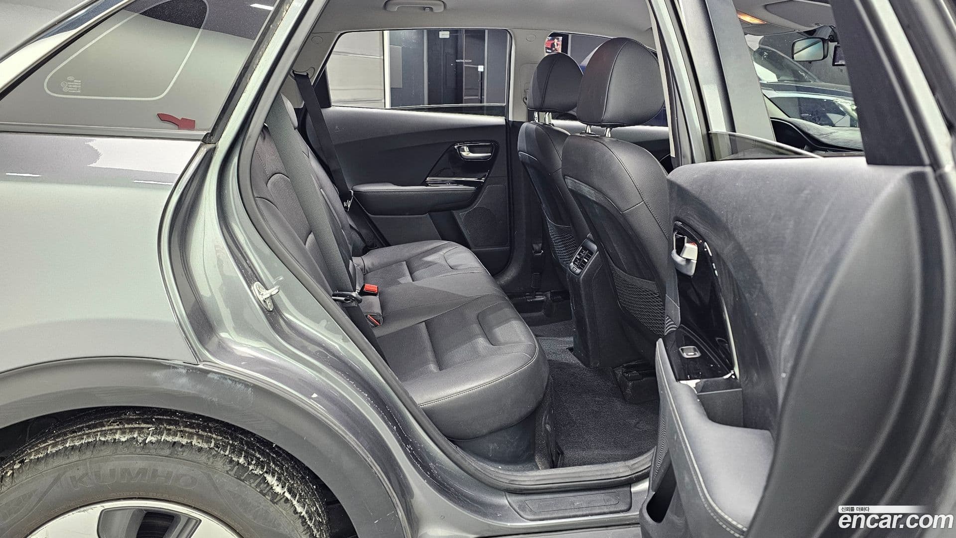 Main__Slider__Photo:Niro Kia 2017.5-11