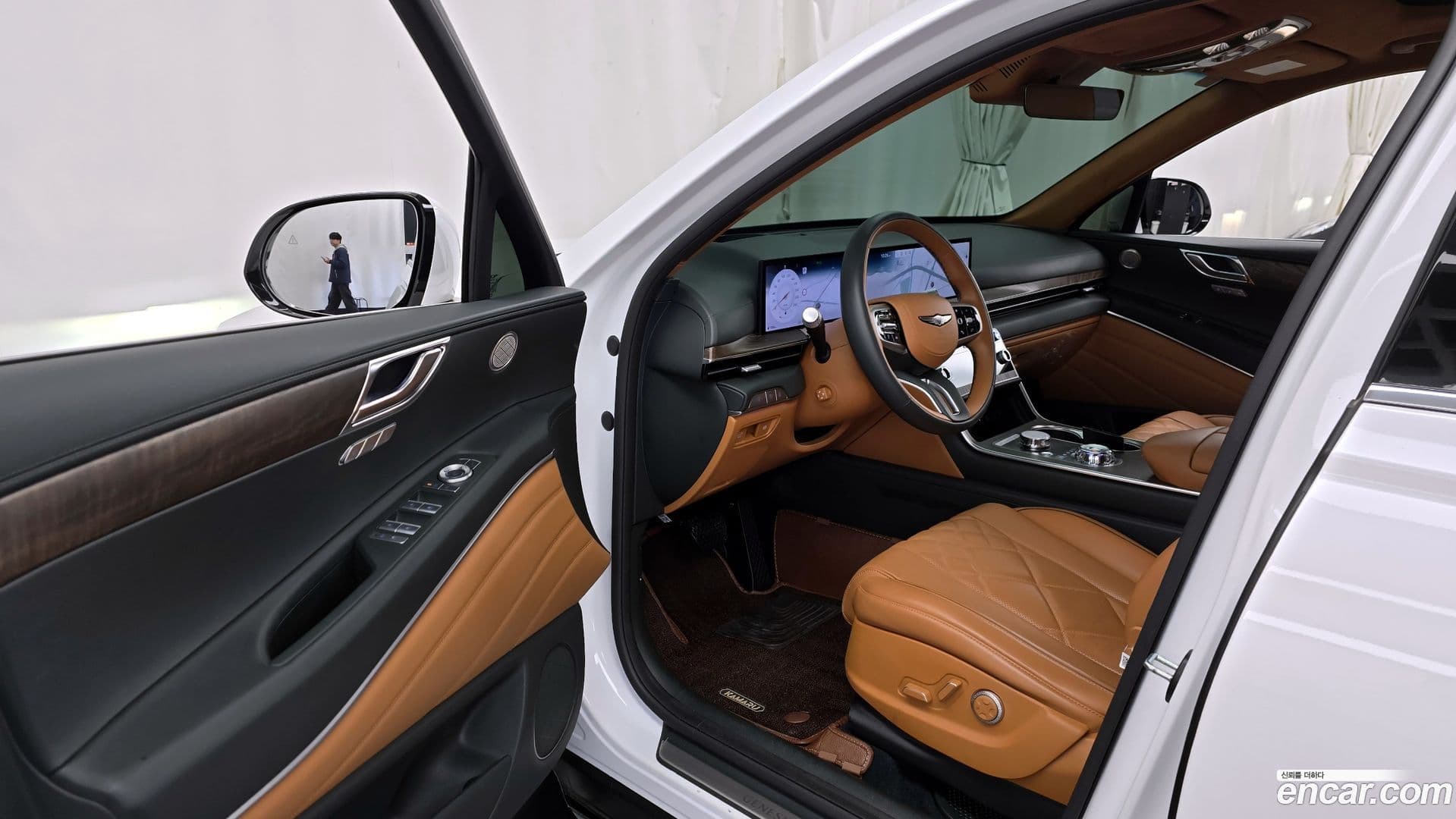 Main__Slider__Photo:GV80 Genesis 2024.0-9