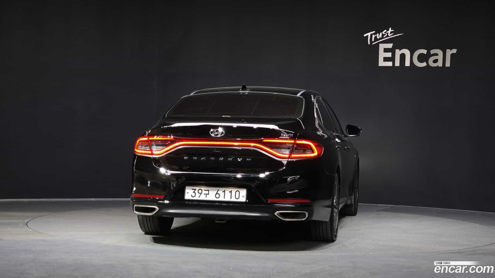 Grandeur Hyundai 2018.4-OUTER-004