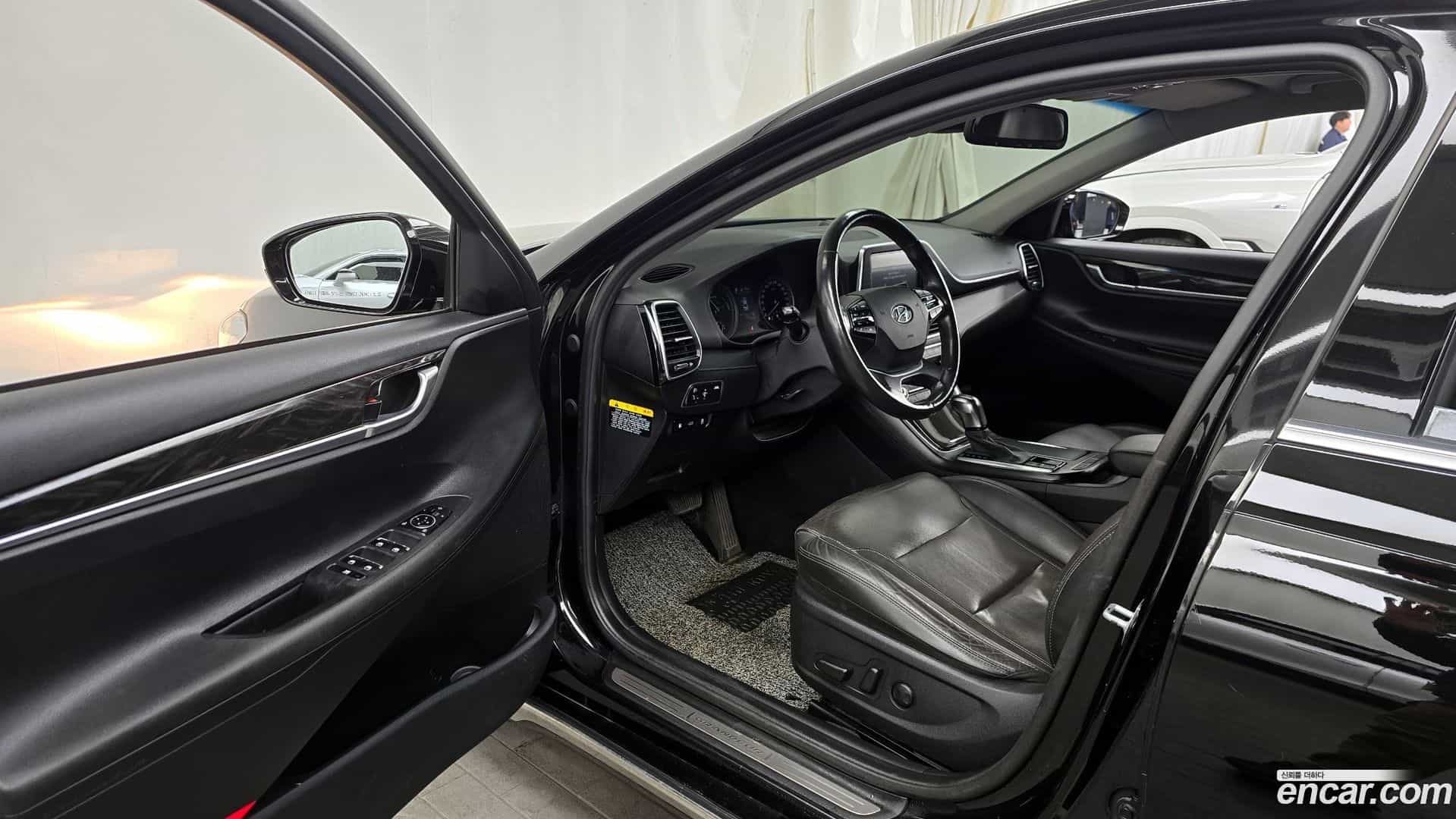 Grandeur Hyundai 2018.4-INNER-010