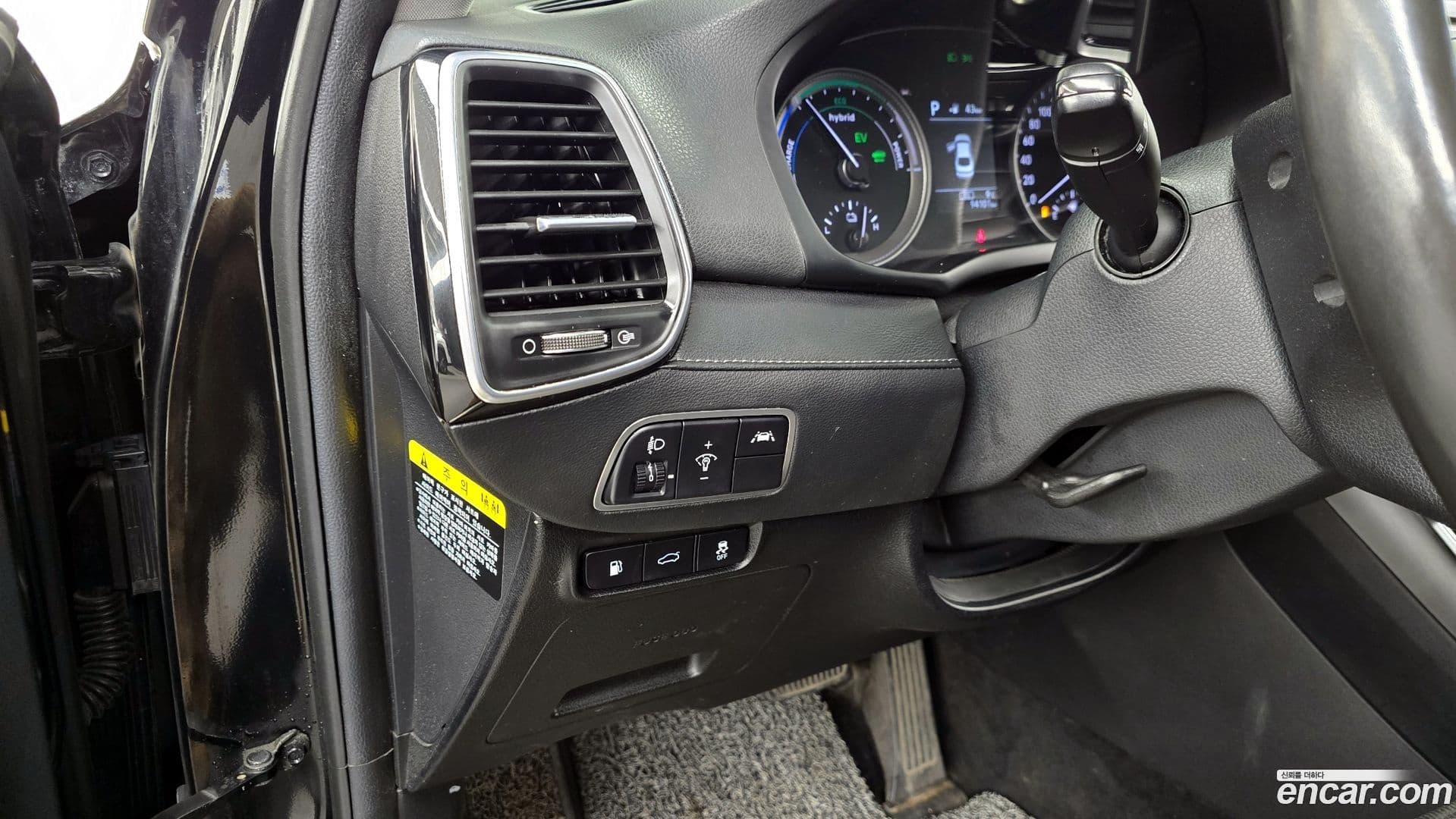 Main__Slider__Photo:Grandeur Hyundai 2018.4-15