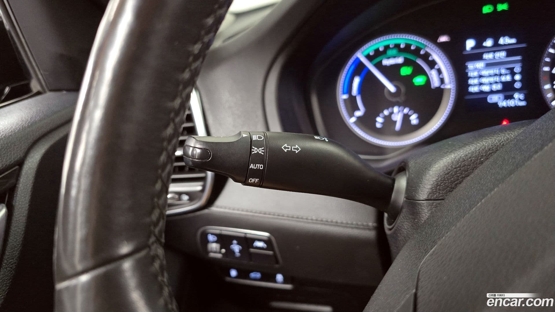 Main__Slider__Photo:Grandeur Hyundai 2018.4-16