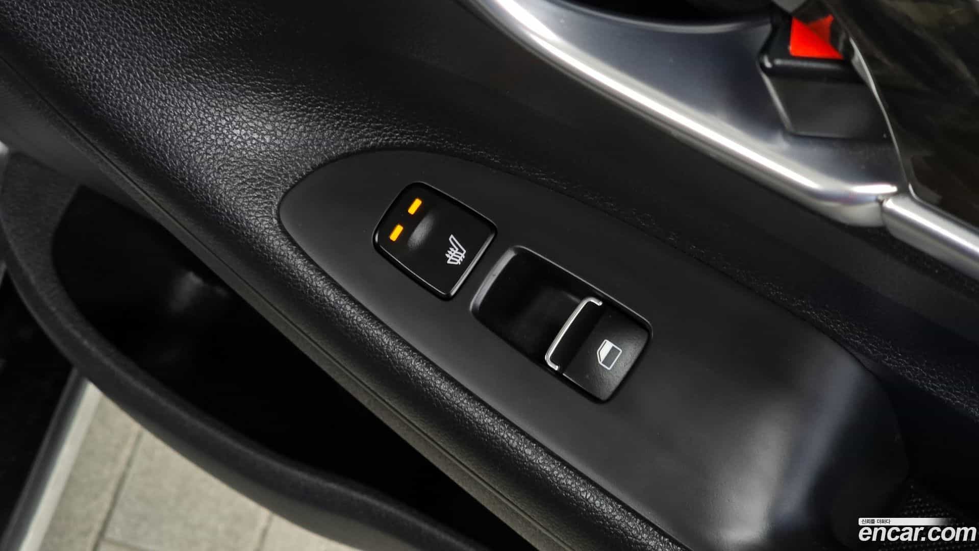 Grandeur Hyundai 2018.4-OPTION-023