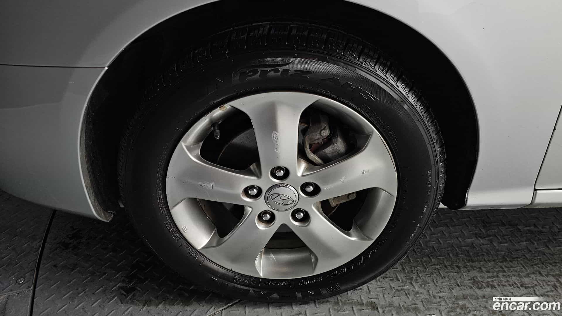 AVANTE Hyundai 2009.5-OUTER-005