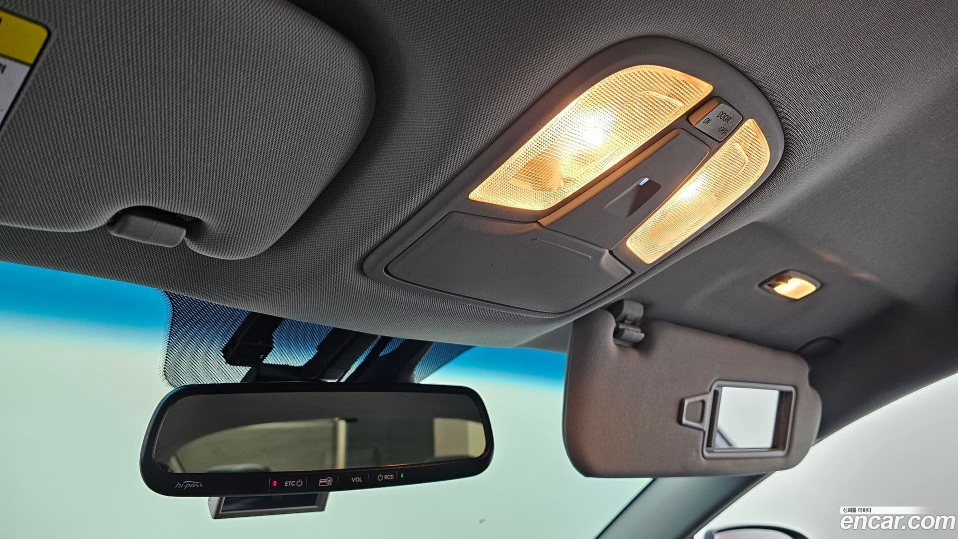 Main__Slider__Photo:K5 Kia 2012.8-17