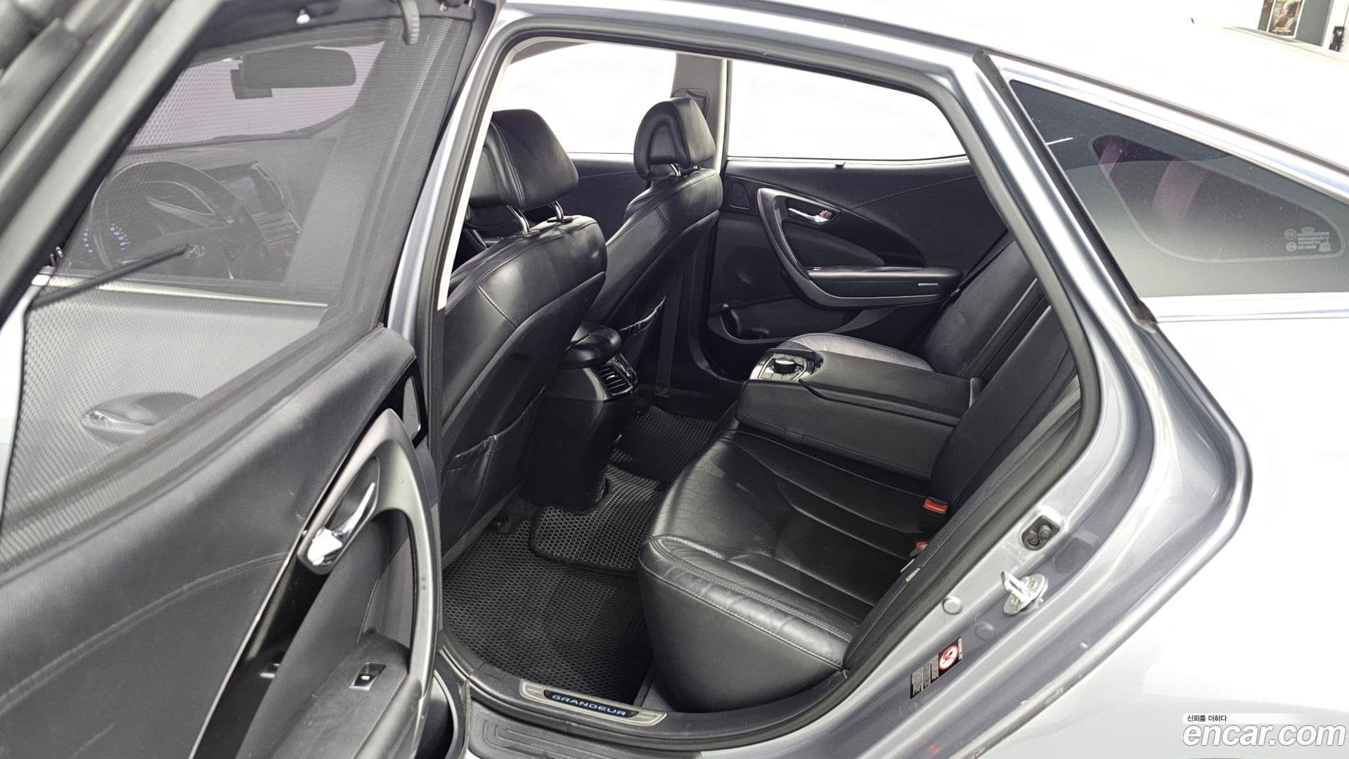 Main__Slider__Photo:Grandeur Hyundai 2015.9-10