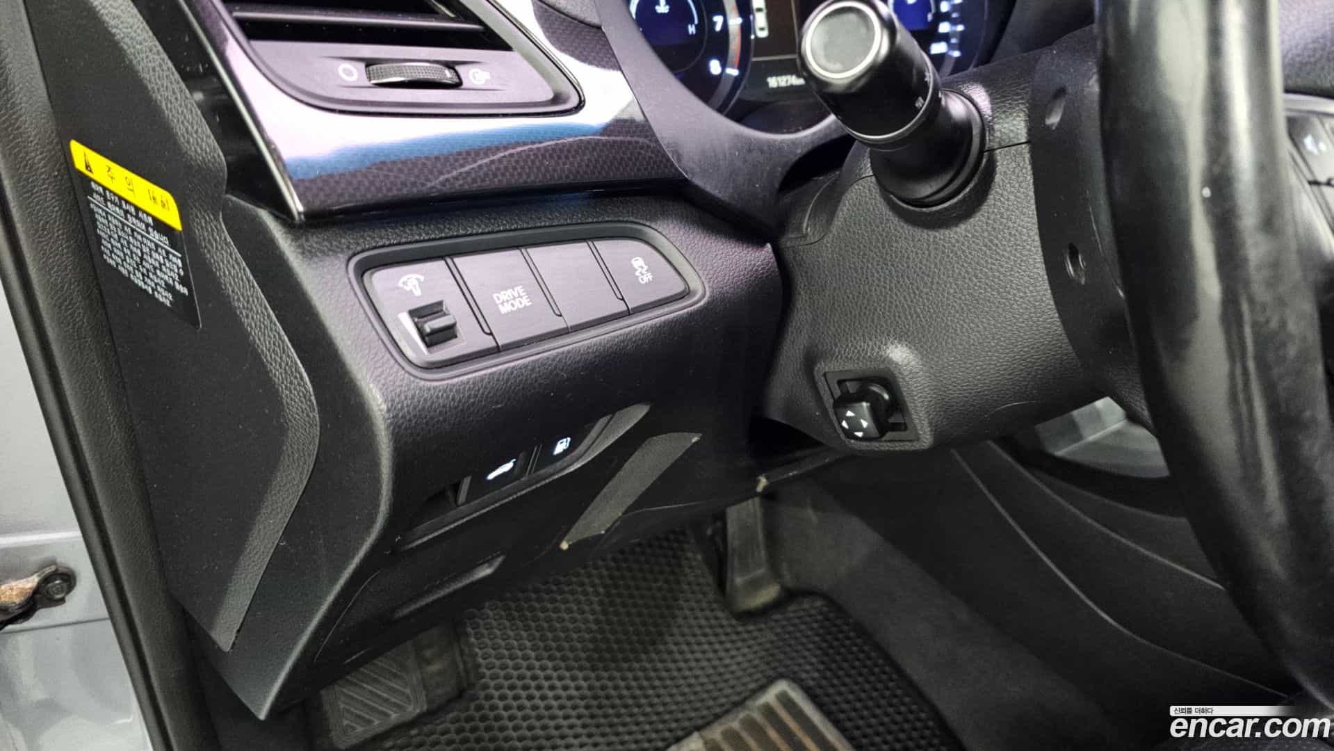 Grandeur Hyundai 2015.9-OPTION-021