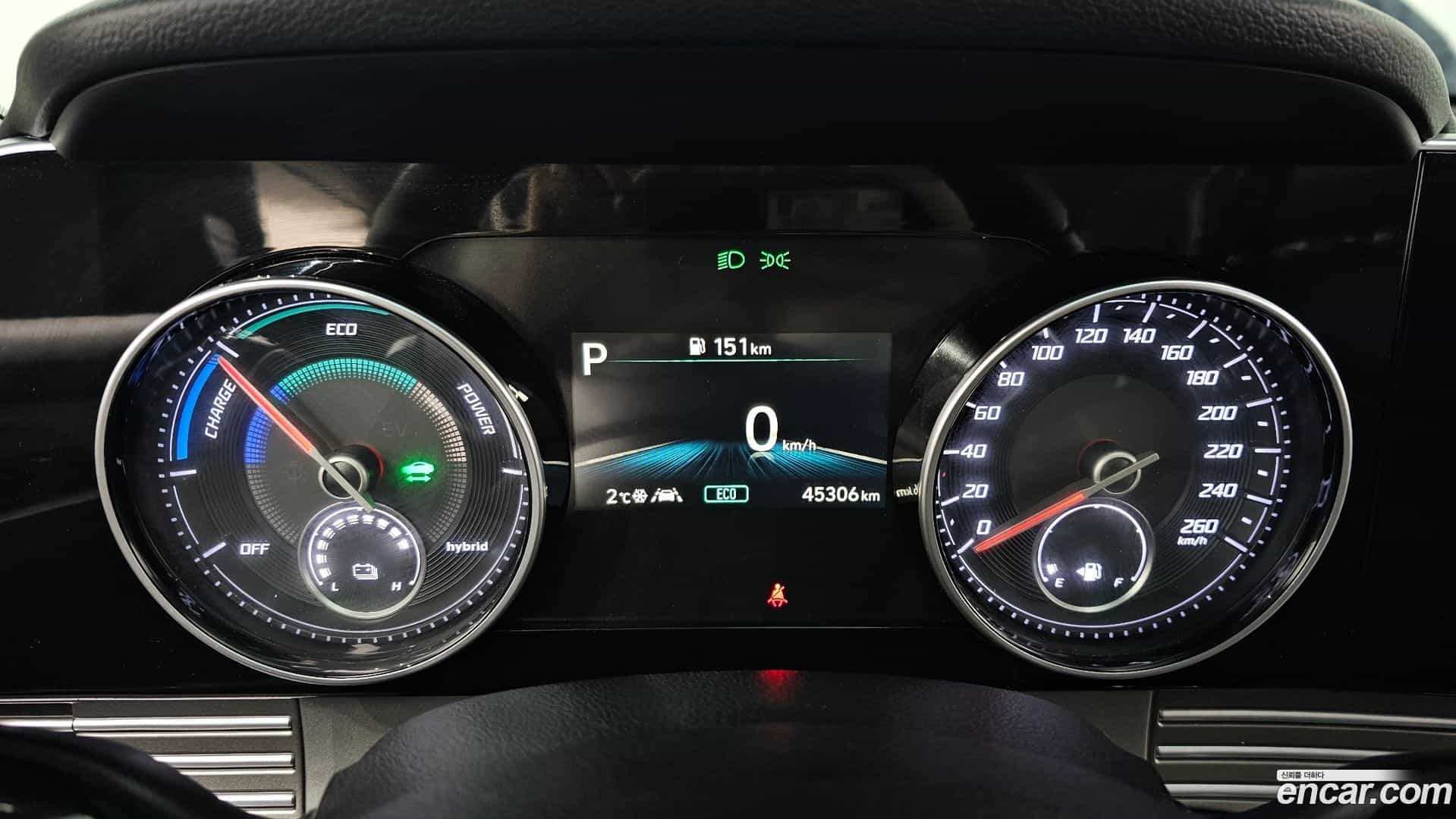 Grandeur Hyundai 2021.11-INNER-008