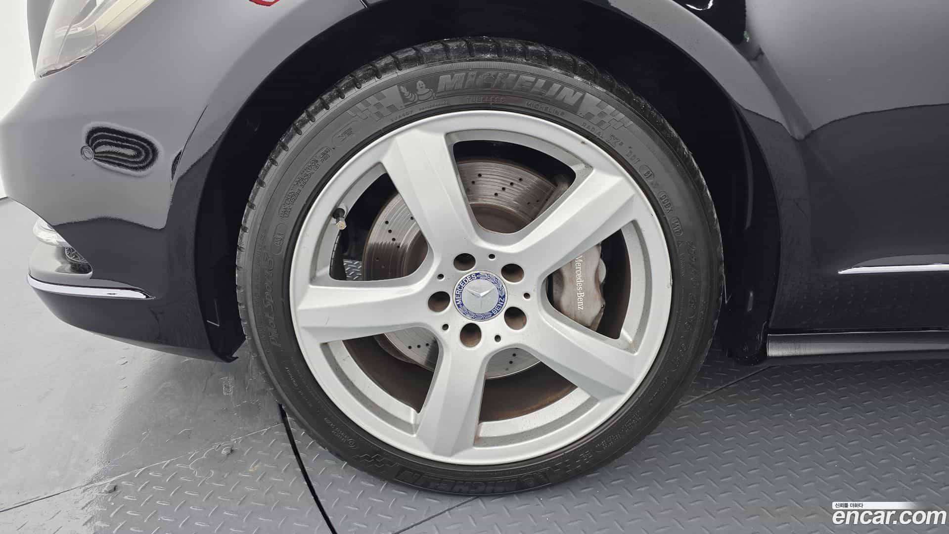 CLS-Class Mercedes-Benz 2013.9-OUTER-005