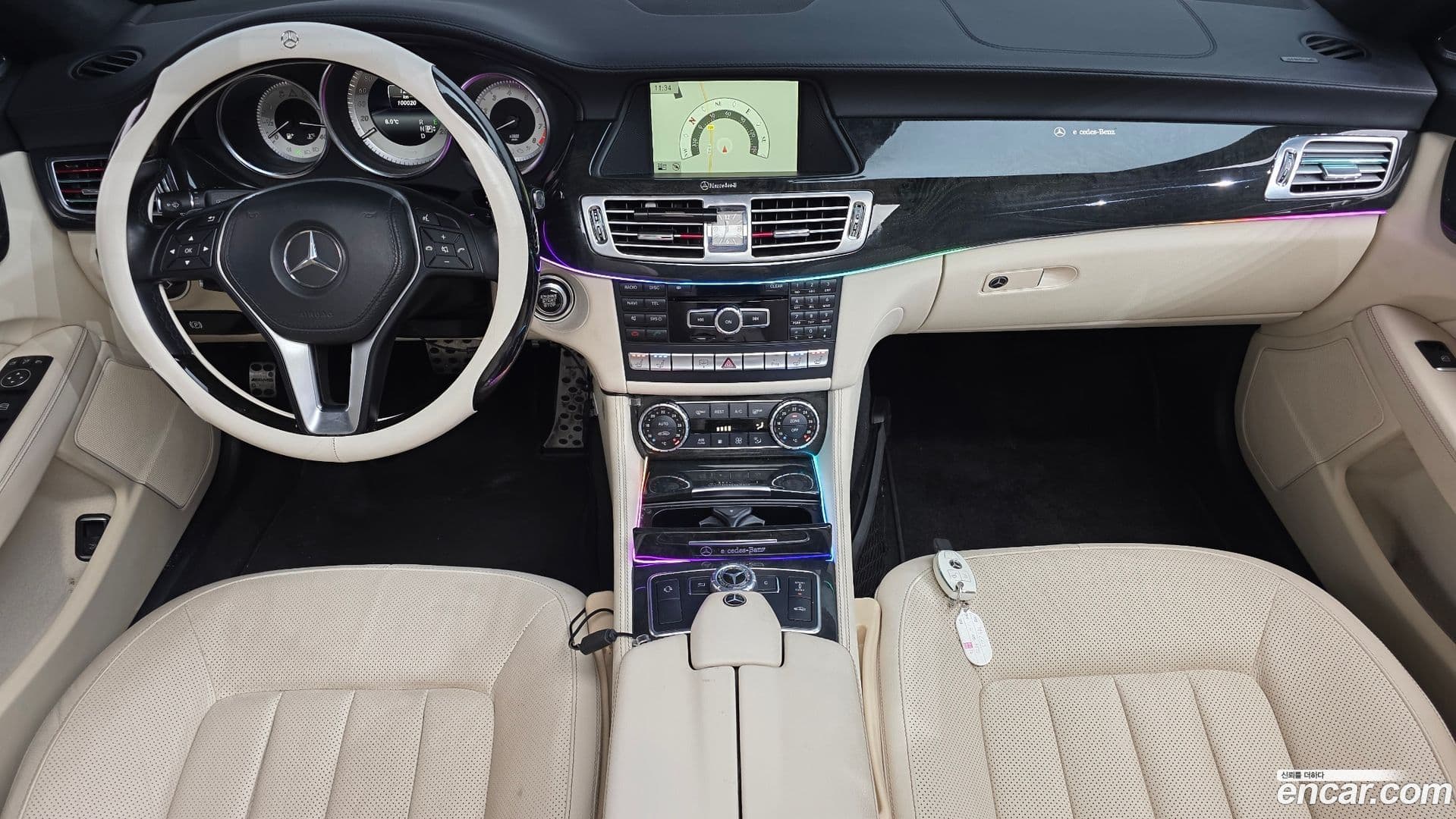 Main__Slider__Photo:CLS-Class Mercedes-Benz 2013.9-6