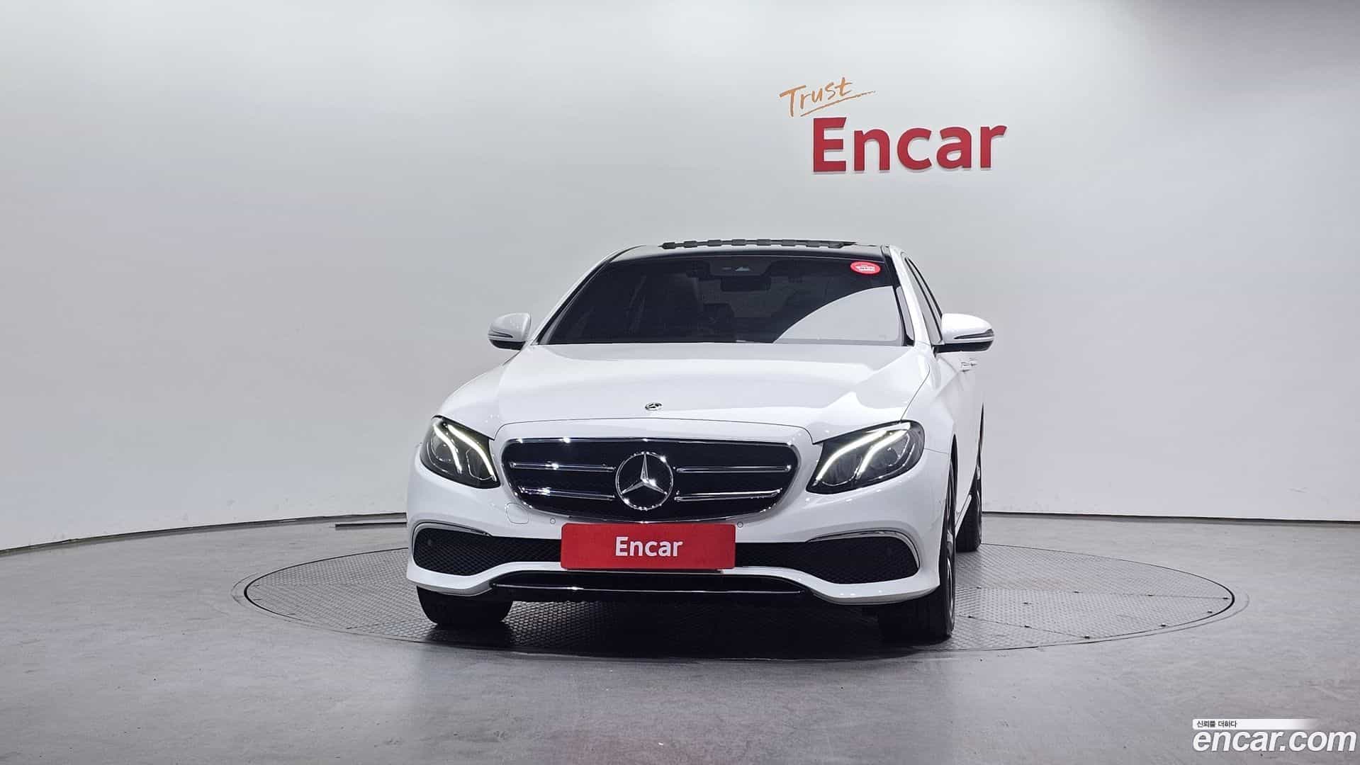 E-Class Mercedes-Benz 2020.1-OUTER-003