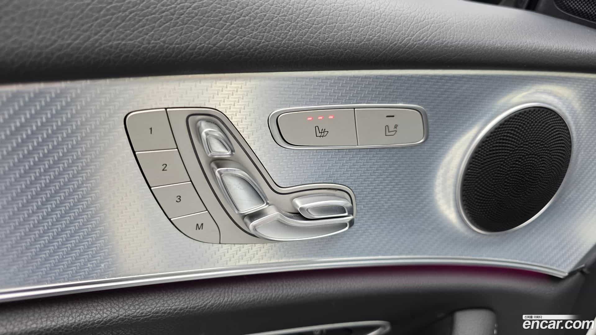 E-Class Mercedes-Benz 2020.1-OPTION-020