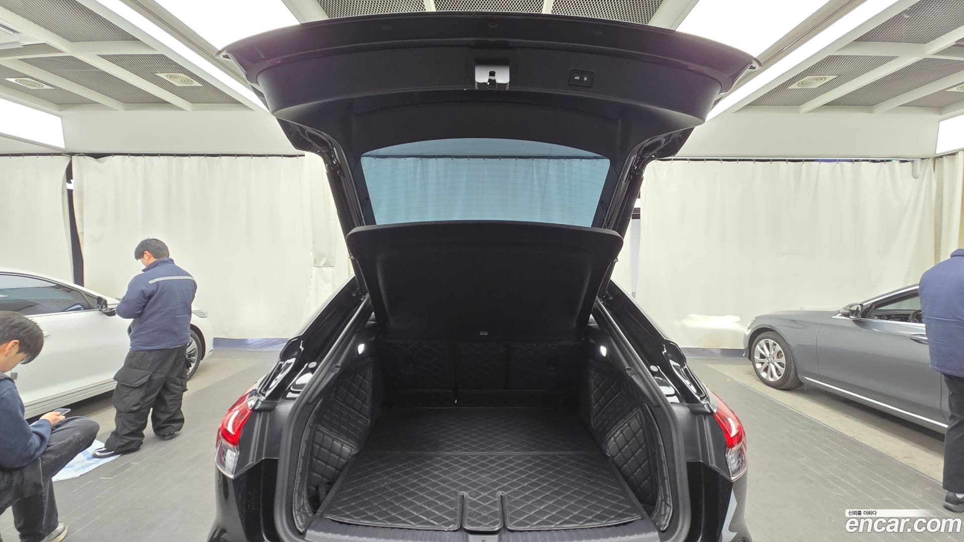 Main__Slider__Photo:Q4 e-tron Audi 2023.11-19