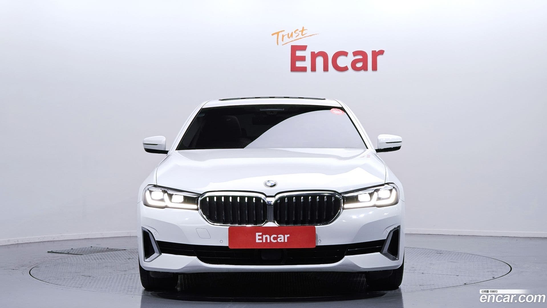 Main__Slider__Photo:5-Series BMW 2020.10-2