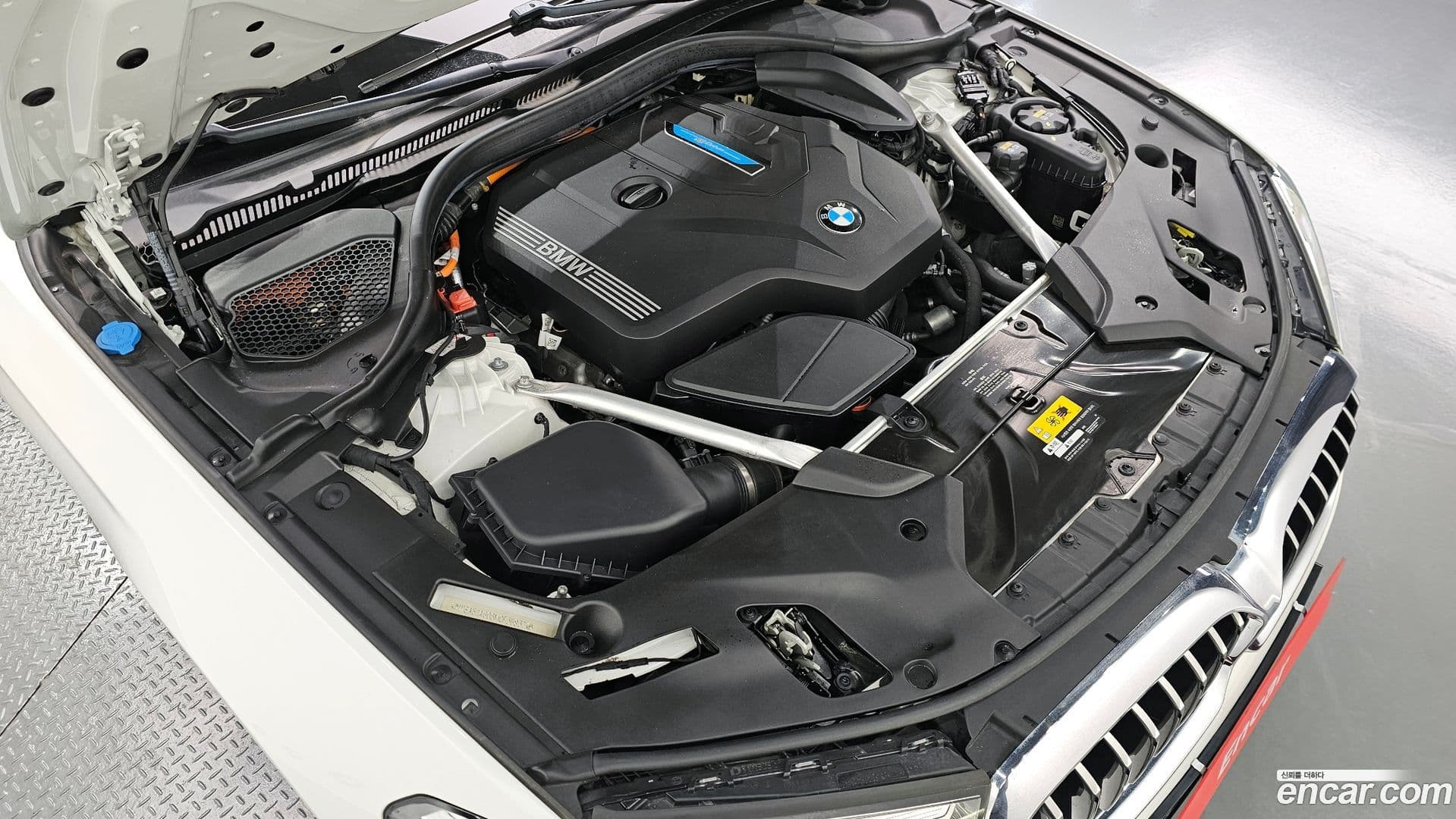 Main__Slider__Photo:5-Series BMW 2020.10-5