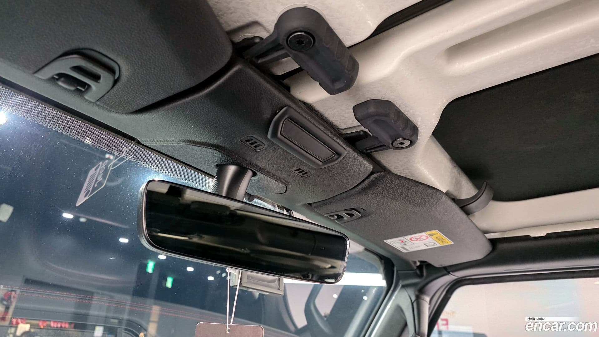 Main__Slider__Photo:Wrangler Jeep 2022.9-18