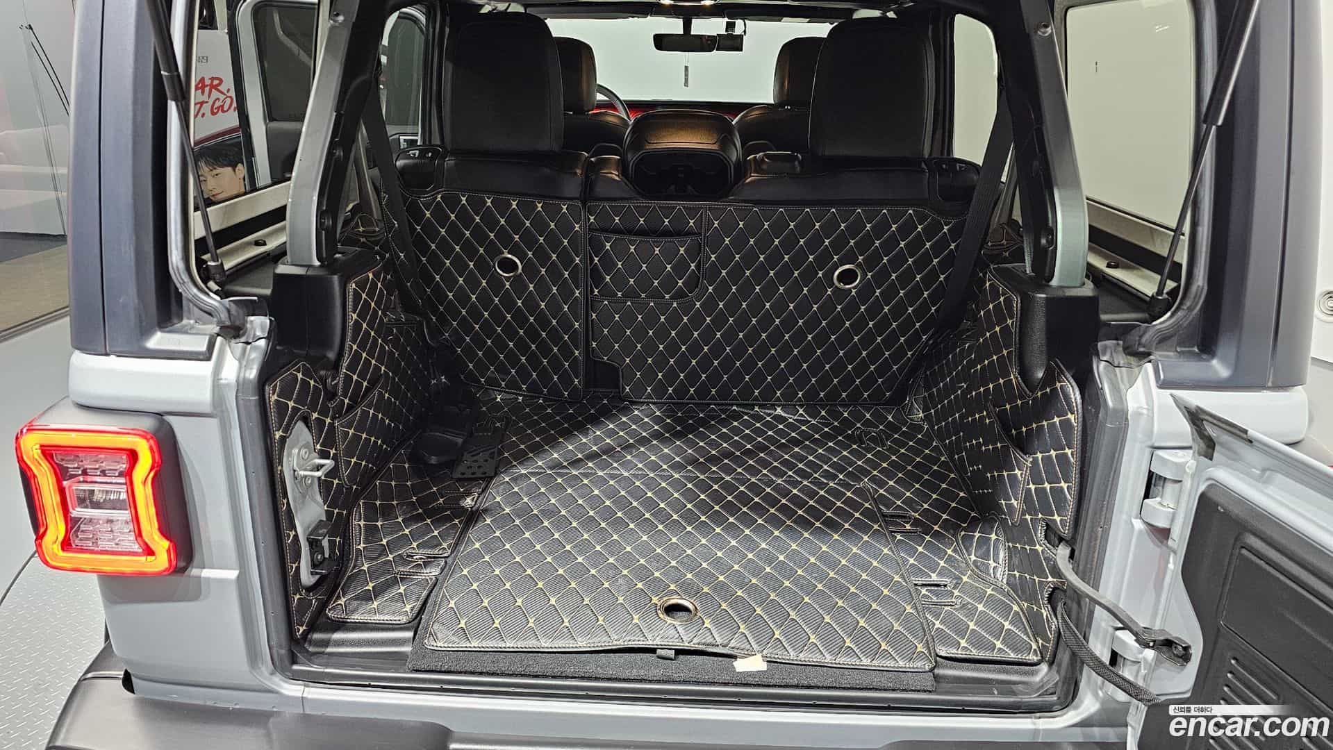 Wrangler Jeep 2022.9-OPTION-024