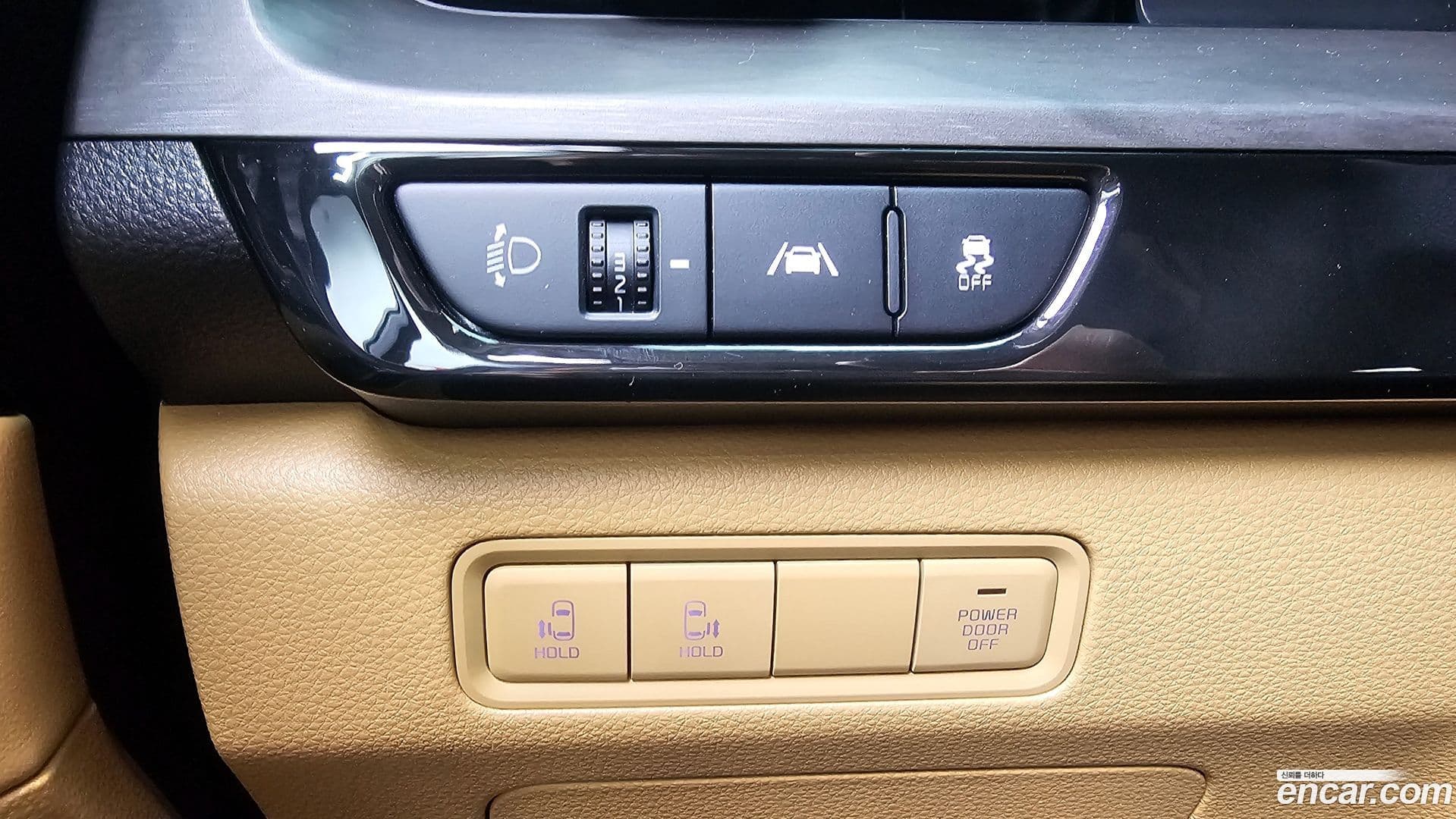 Main__Slider__Photo:Canival Kia 2023.0-17