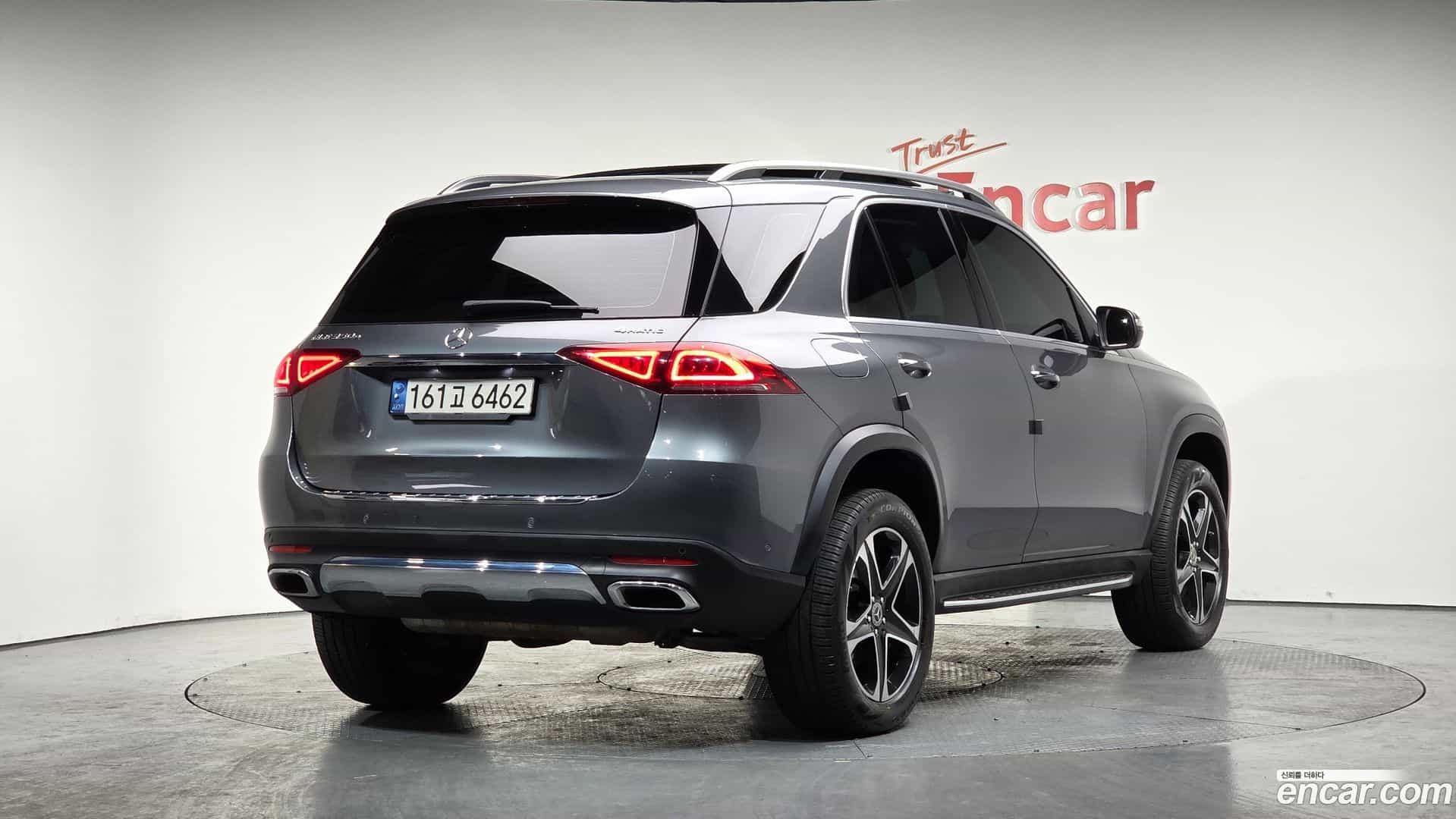 GLE-Class Mercedes-Benz 2022.2-OUTER-002