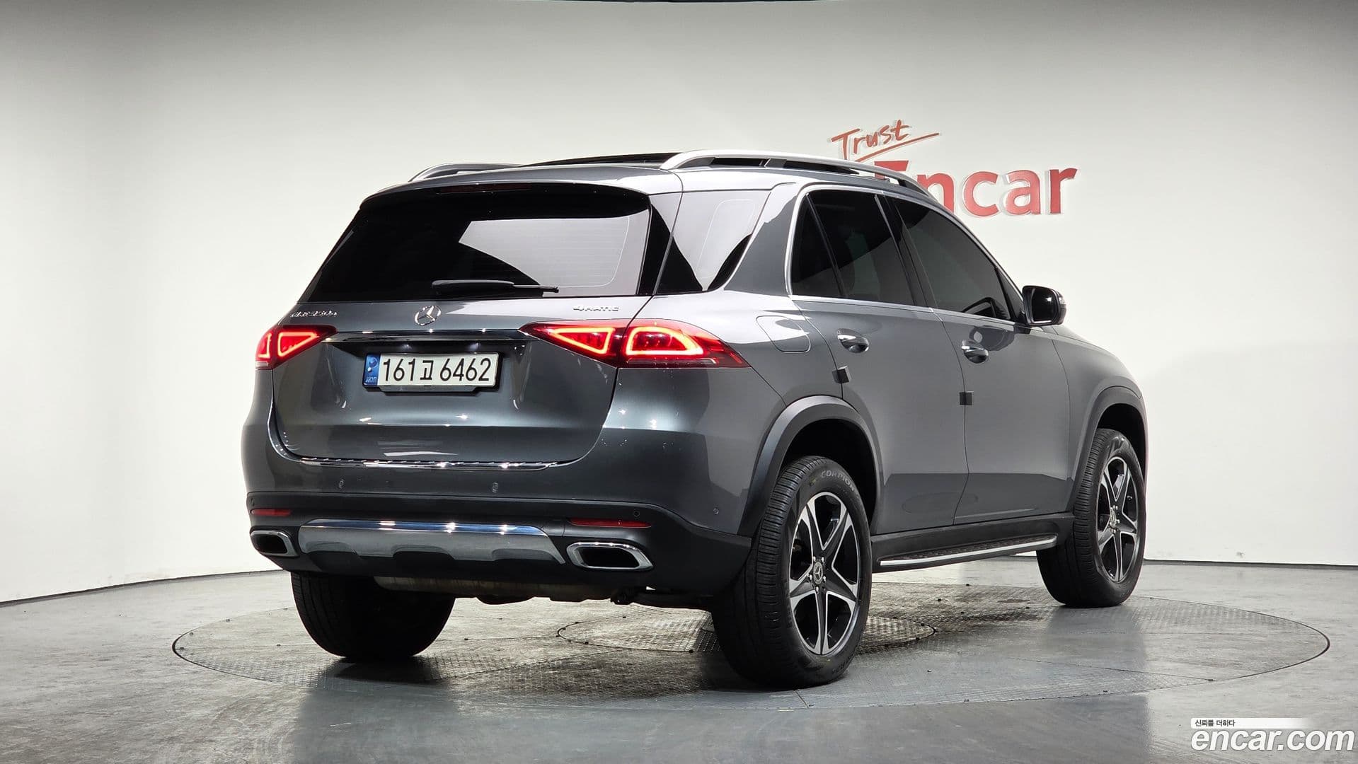 Main__Slider__Photo:GLE-Class Mercedes-Benz 2022.2-1