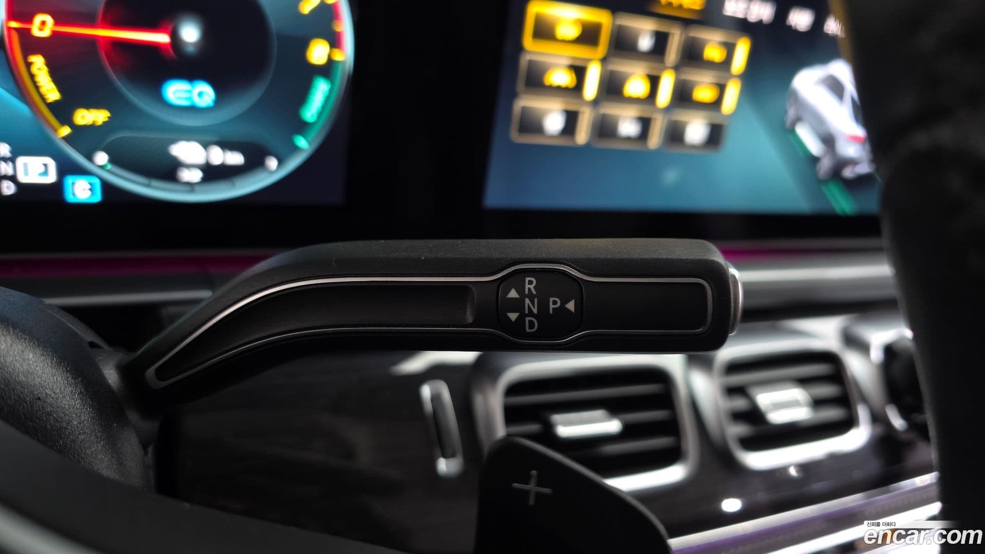 Main__Slider__Photo:GLE-Class Mercedes-Benz 2022.2-8